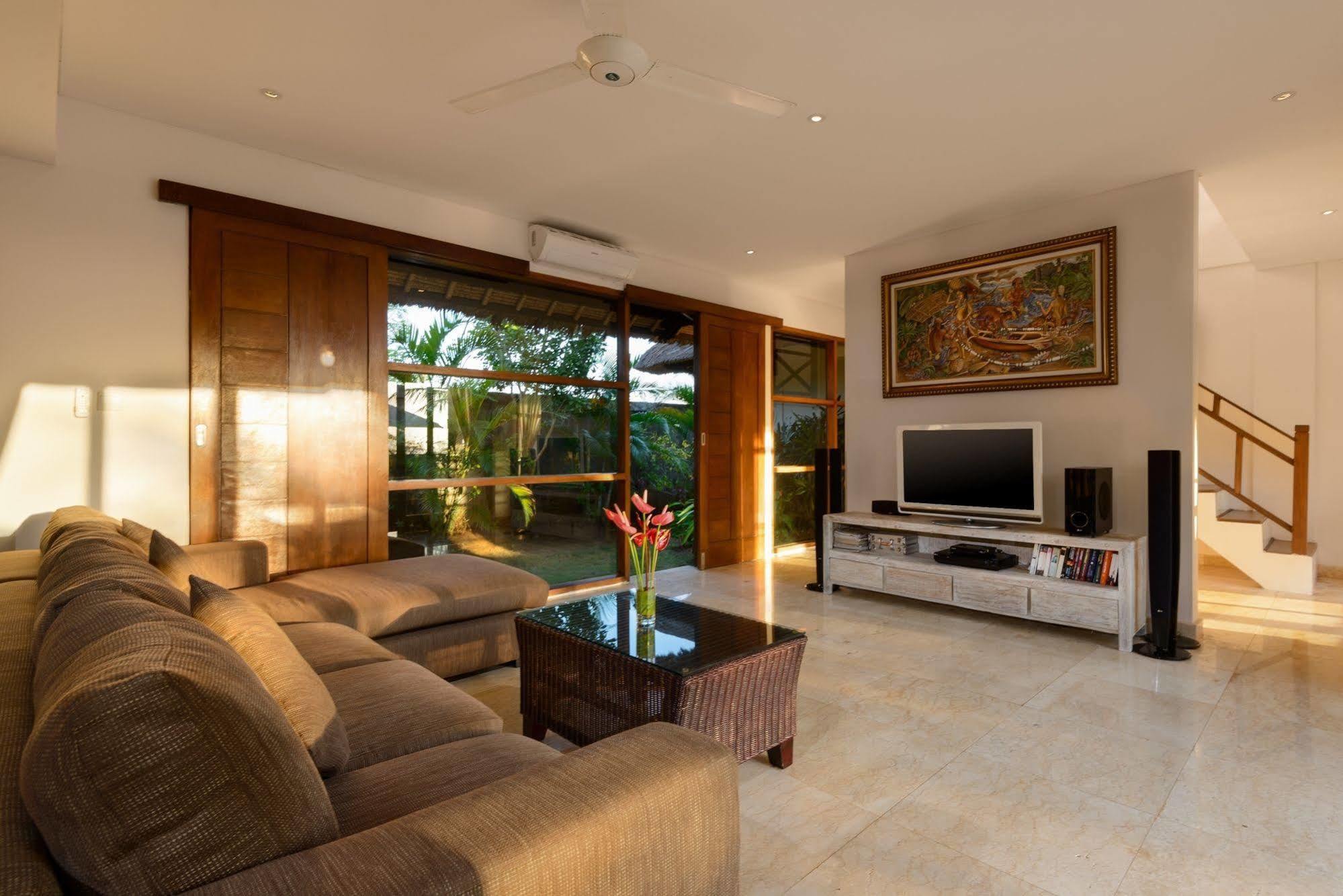 Adinda Balangan Beach Villa Jimbaran Extérieur photo